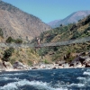 nepal_hanging_bridge_trekking_1975