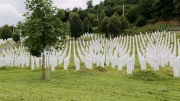 Srebrenica - Friedhof - Erinnerung an Massaker